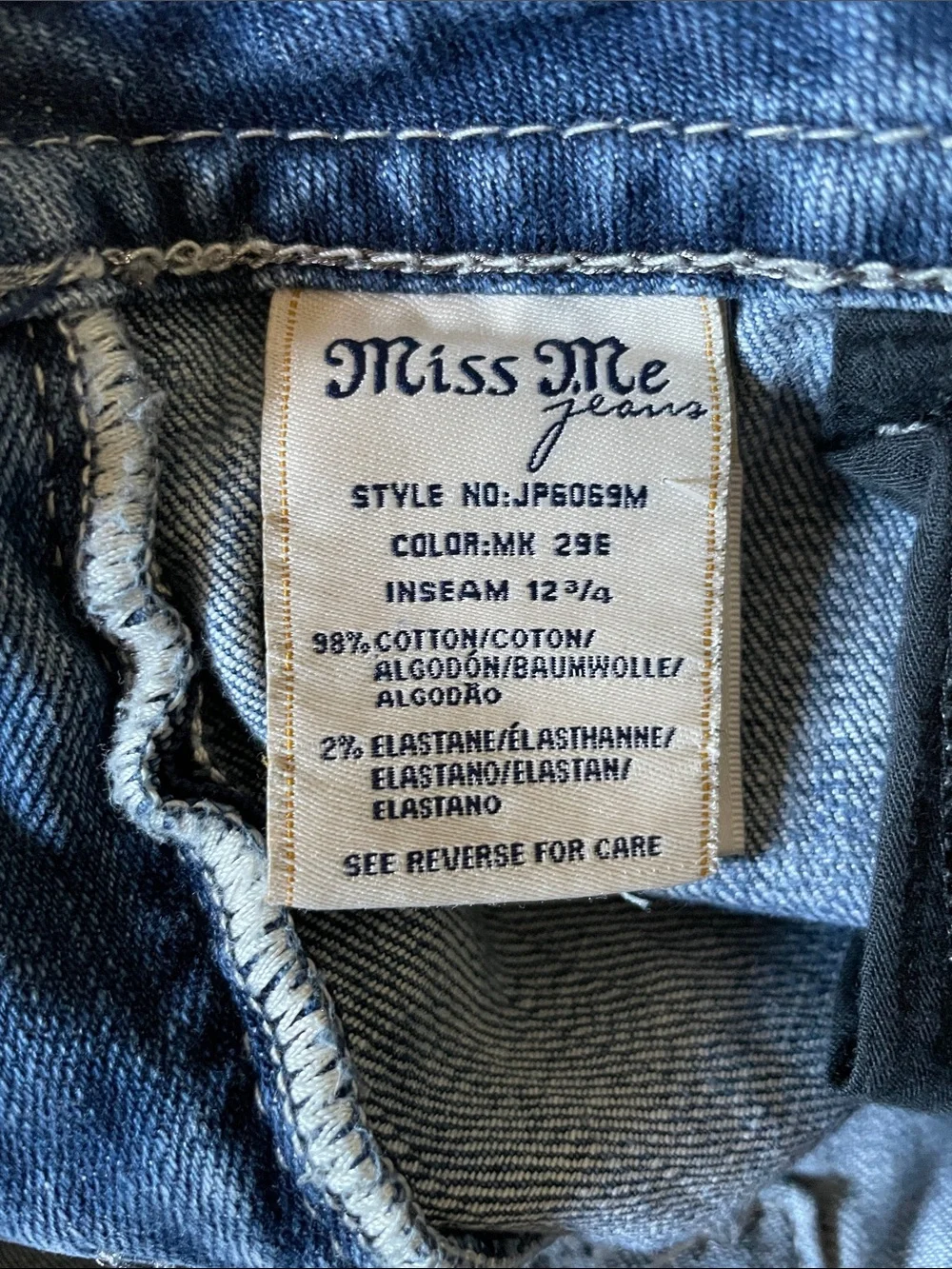 Miss Me Bermuda Shorts Sequin and Rhinestone Embellishments Size 29